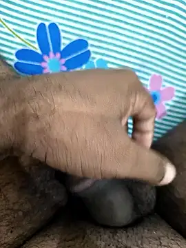 Snapshot of Chanderi19 chatting on 09-11-25, 03:12 Chanderi19 online show from 09-11-25, 03:12