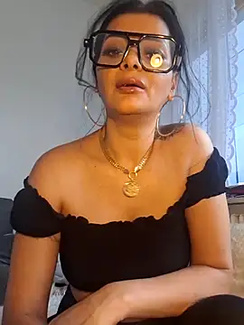 Pillango1212 online show from 11-02-25, 11:48