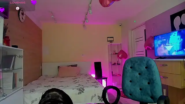 dark summer online show from 03-24-26, 07:58