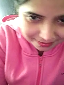 Snapshot of Hot-Pooja25 chatting on 01-15-26, 05:11 Hot-Pooja25 online show from 01-15-26, 05:11