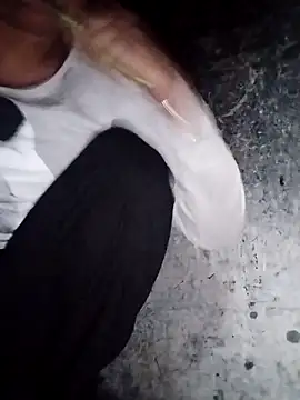 Hot-Pooja25 online show from 02-08-26, 01:03