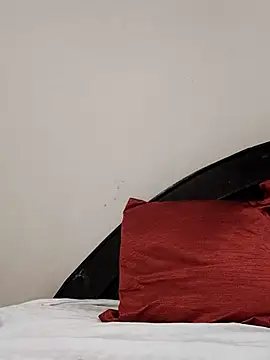 Hot-Pooja25 online show from 03-29-26, 04:47