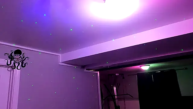 Mickelangello75 online show from 10-14-25, 01:12