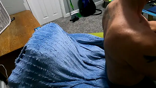 Mickelangello75 online show from 11-02-25, 05:56