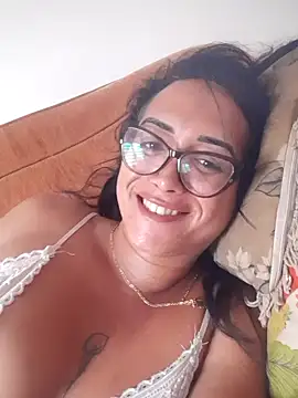Snapshot of romerasexy chatting on 10-12-25, 01:12 romerasexy online show from 10-12-25, 01:12