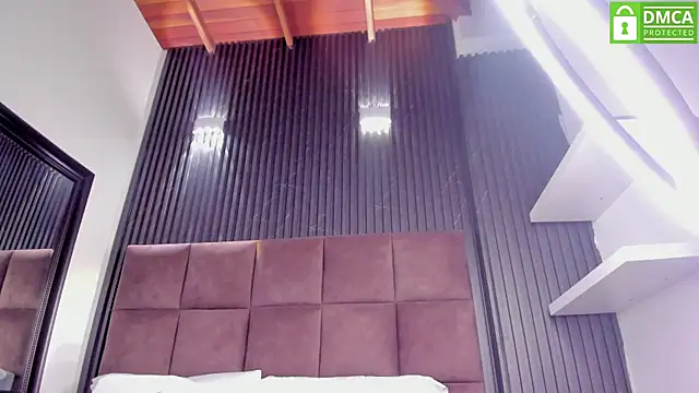 Sussy Vixen online show from 09-30-25, 07:42