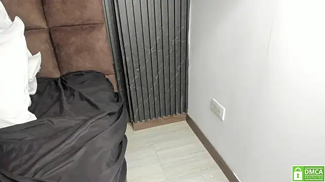 Sussy Vixen online show from 10-18-25, 09:33