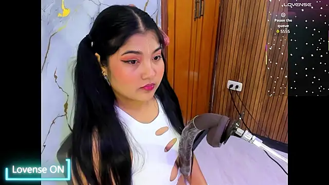 mysticlatina1 online show from 01-06-26, 12:09