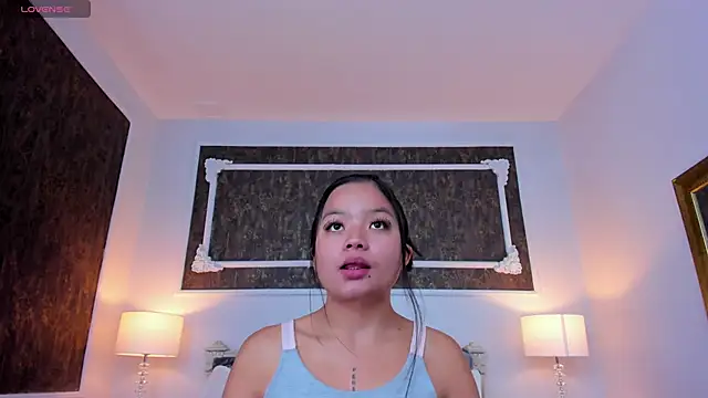 SharonBonet online show from 09-17-25, 05:26