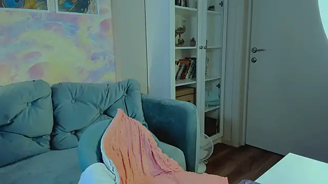 Snapshot of Angel_Lilly chatting on 09-24-25, 08:21 Angel Lilly online show from 09-24-25, 08:21