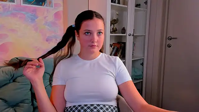 Snapshot of Angel_Lilly chatting on 09-13-25, 08:36 Angel Lilly online show from 09-13-25, 08:36