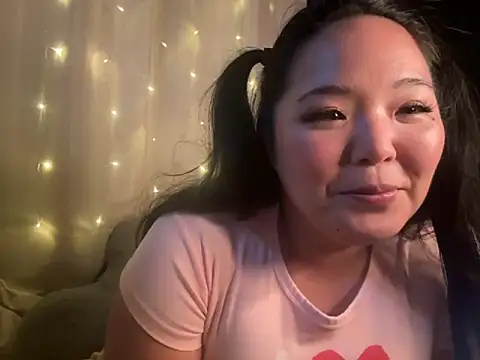 Snapshot of RealLifeWaifu chatting on 09-10-25, 03:49 RealLifeWaifu online show from 09-10-25, 03:49