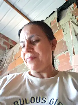 Lucerito-Hot online show from 09-28-25, 02:57