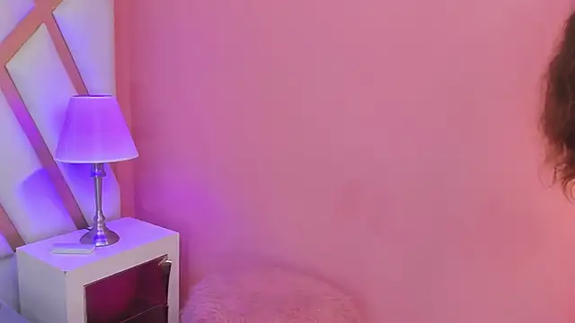 EmmaPetty online show from 09-13-25, 09:04