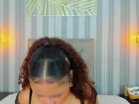 Sofiapassionne online show from 04-06-26, 01:56