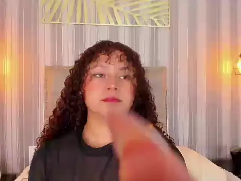 Sofiapassionne online show from 01-15-26, 01:25