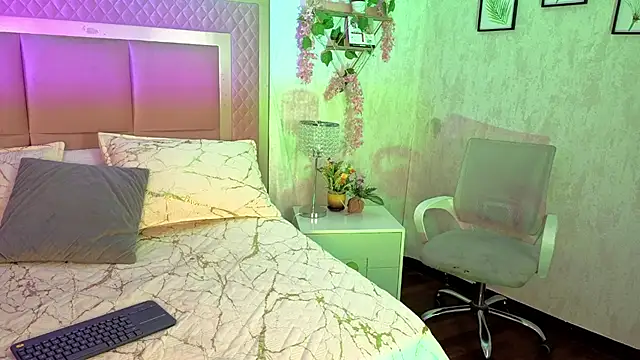 RobinBennett online show from 10-17-25, 12:40