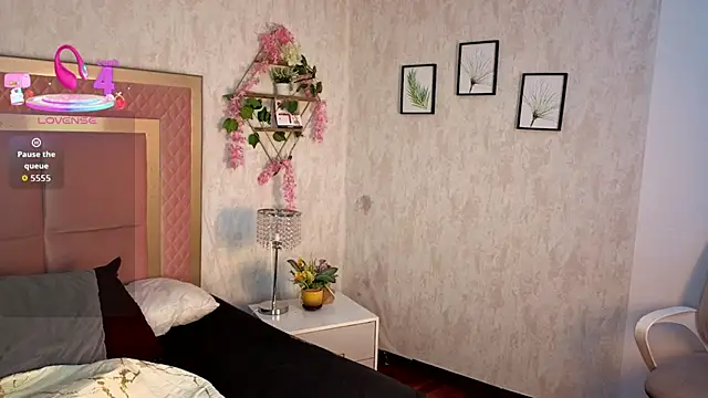 RobinBennett online show from 11-30-25, 12:17