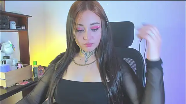 SofiaBermudez online show from 10-30-25, 03:49