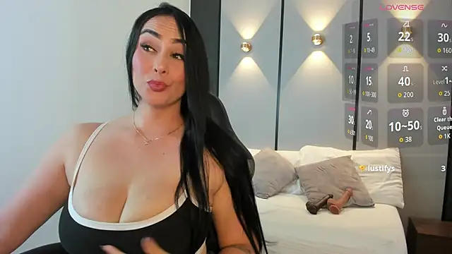 ashly moonn online show from 05-06-26, 12:31