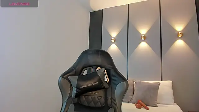 ashly moonn online show from 02-09-26, 12:14