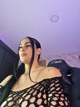 ashly moonn online show from 10-27-25, 06:53