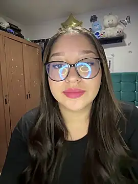 Snapshot of Whiitney_Bloom chatting on 09-15-25, 02:12 Whiitney Bloom online show from 09-15-25, 02:12