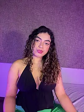 Snapshot of Salomeferreira_ chatting on 09-19-25, 04:44 Salomeferreira online show from 09-19-25, 04:44