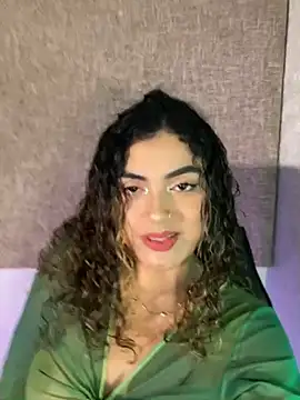 Snapshot of Salomeferreira_ chatting on 09-24-25, 04:46 Salomeferreira online show from 09-24-25, 04:46