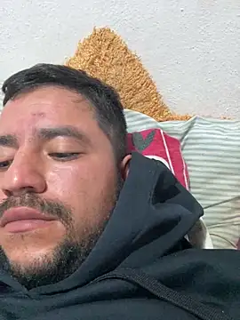 aalvaro98 online show from 02-04-26, 08:37