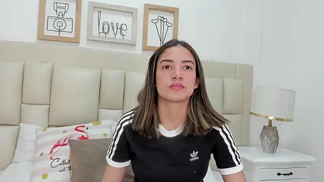 Skylerwhite02 online show from 02-25-26, 07:58