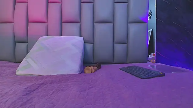 kissme luna online show from 09-25-25, 07:09