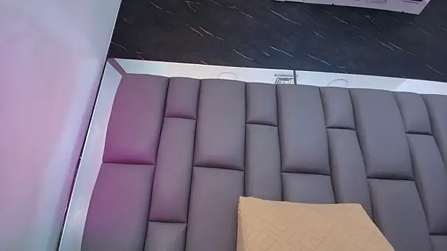 Snapshot of kissme_luna chatting on 02-27-26, 07:03 kissme luna online show from 02-27-26, 07:03