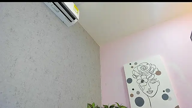 Snapshot of kissme_luna chatting on 02-10-26, 07:13 kissme luna online show from 02-10-26, 07:13