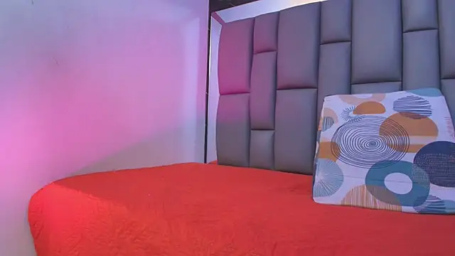 kissme luna online show from 10-14-25, 07:03