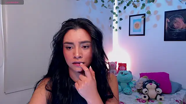 MarilynWhite  online show from 10-14-25, 05:57