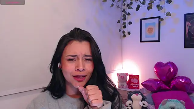 MarilynWhite  online show from 10-11-25, 06:36