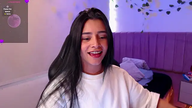 MarilynWhite  online show from 01-15-26, 08:01