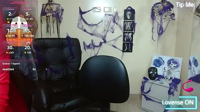 Bom BomXX online show from 10-18-25, 10:34