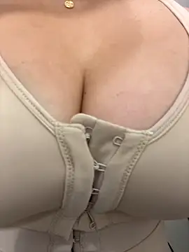 Snapshot of Gringo_XXX_Latina chatting on 09-25-25, 04:13 Gringo XXX Latina online show from 09-25-25, 04:13