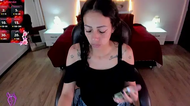 Snapshot of Mariam_Lopez__ chatting on 07-24-26, 03:46 Mariam Lopez online show from 07-24-26, 03:46