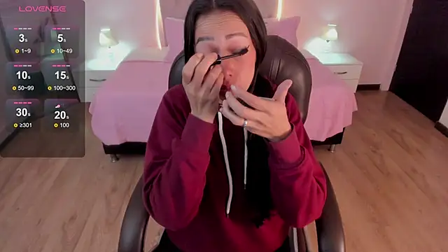 Mariam Lopez   online show from 04-14-26, 02:49