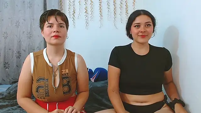 AmbarAndValery online show from 09-18-25, 02:58