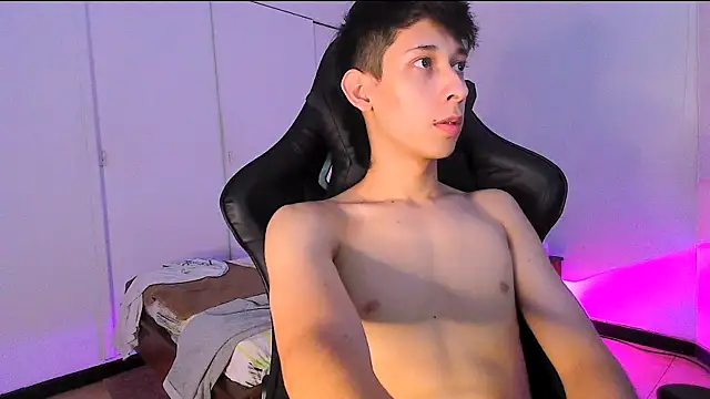 Danielsex 10 online show from 01-08-26, 03:34