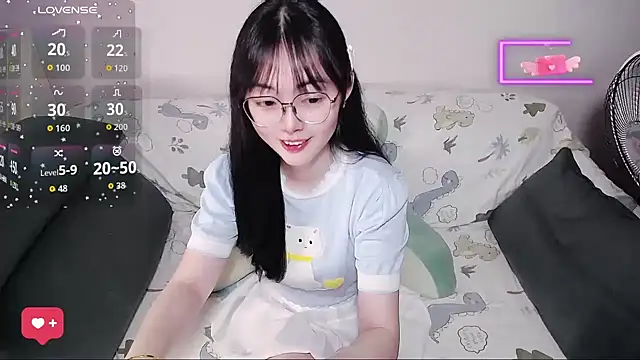 Snapshot of baby-yaya20 chatting on 05-06-26, 10:19 baby-yaya20 online show from 05-06-26, 10:19