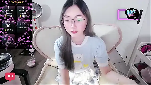 baby-yaya20 online show from 03-19-26, 11:10