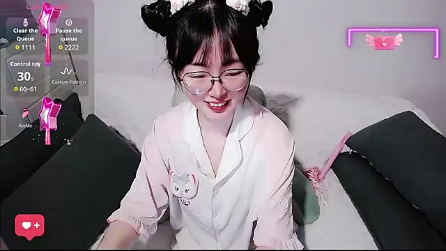 Snapshot of baby-yaya20 chatting on 06-04-26, 10:36 baby-yaya20 online show from 06-04-26, 10:36