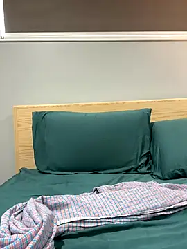 ice717 online show from 10-21-25, 10:20