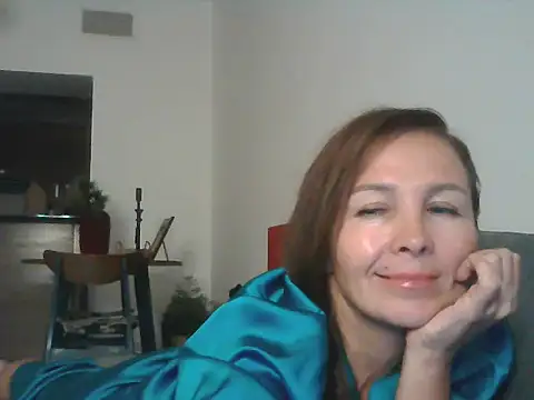 Avelinii online show from 05-20-26, 07:33