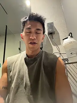 Snapshot of gooodboiii chatting on 03-09-26, 03:04 gooodboiii online show from 03-09-26, 03:04